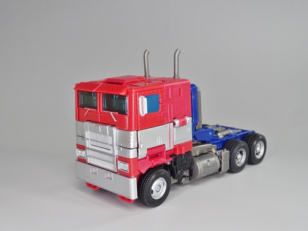 トランスフォーマー SS-30 オプティマスプライム スタジオシリーズ バンブル レビュー：TFスタジオシリーズ SS-30 オプティマスプライム