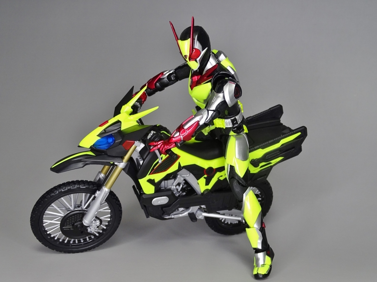 BANDAI - えむえふ  ライズホッパー＆ライジングインパクトエフェクトセット S.H.Figuarts ライズホッパー & ライジングインパクトエフェクト