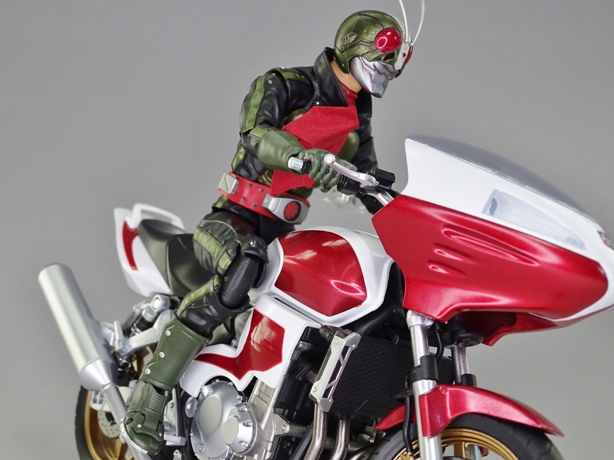 プレミアムバンダイ限定 S.H.Figuarts 仮面ライダー2号 & サイクロン2