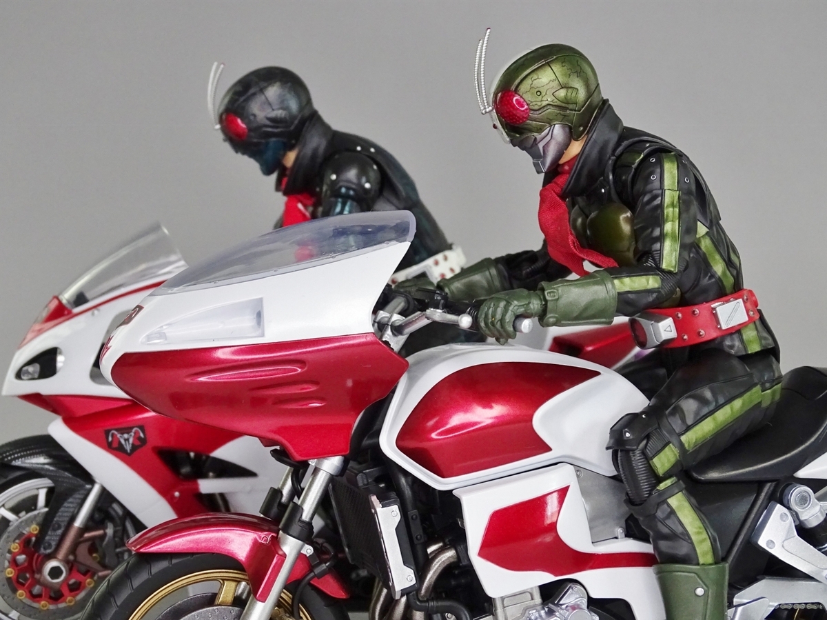 プレミアムバンダイ限定 S.H.Figuarts 仮面ライダー2号 & サイクロン2