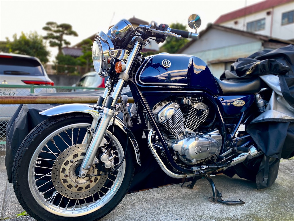 SRV250のメーターバイザーを磨く - モンキーからSRV250へ