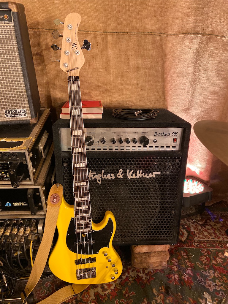 。Mayones Jabba Classic 4弦ベース Mayones Jabba Classic 4 Bass, Maple Fingerboard, Trans Dirty