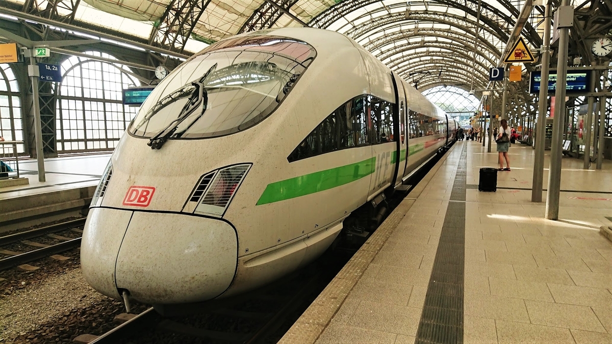 ドレスデン中央駅 充実のブランチ ドイツ ハハコグサ ふたりが飛び立つその日まで