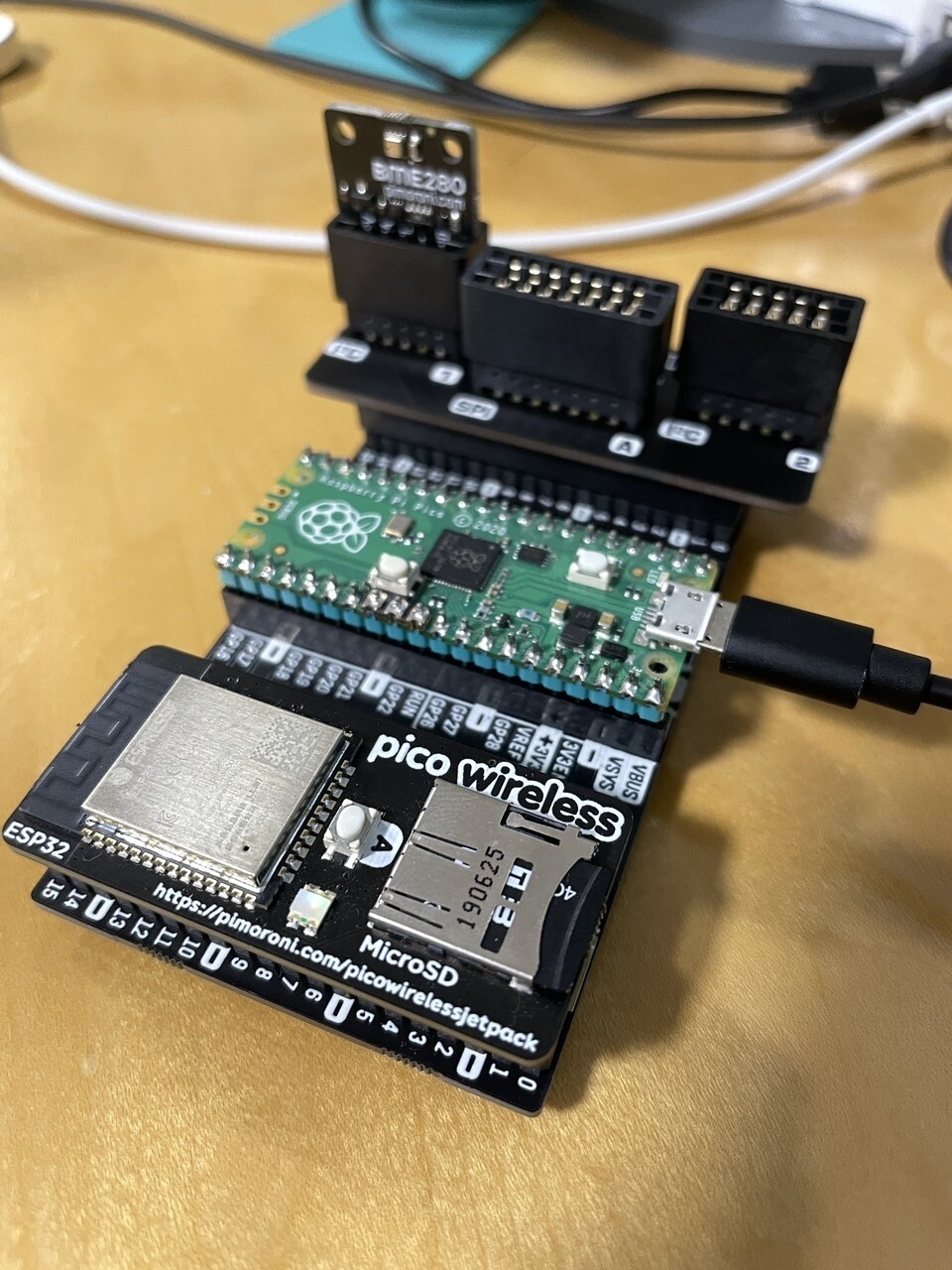 Raspberry Pi PicoとPico Wireless PackとBME280でZabbixに