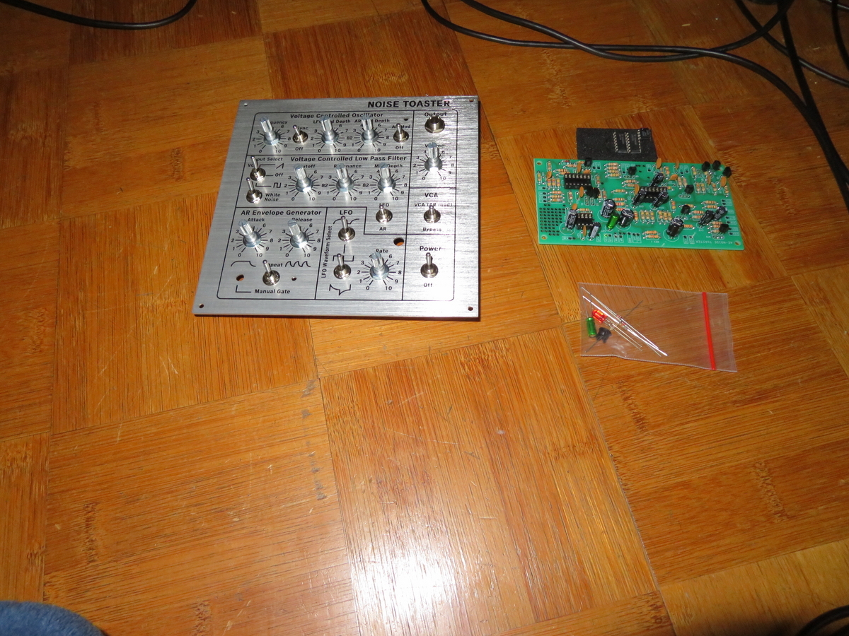 近代的､AnalogueSynthesizerの基礎(NoiseToaster)です AnalogueSynthesizerのブログ