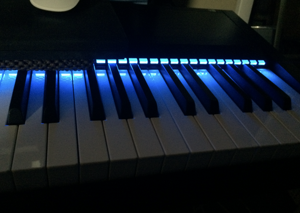 レビュー】FATAR製『KOMPLETE KONTROL S88』ピアノタッチの感想