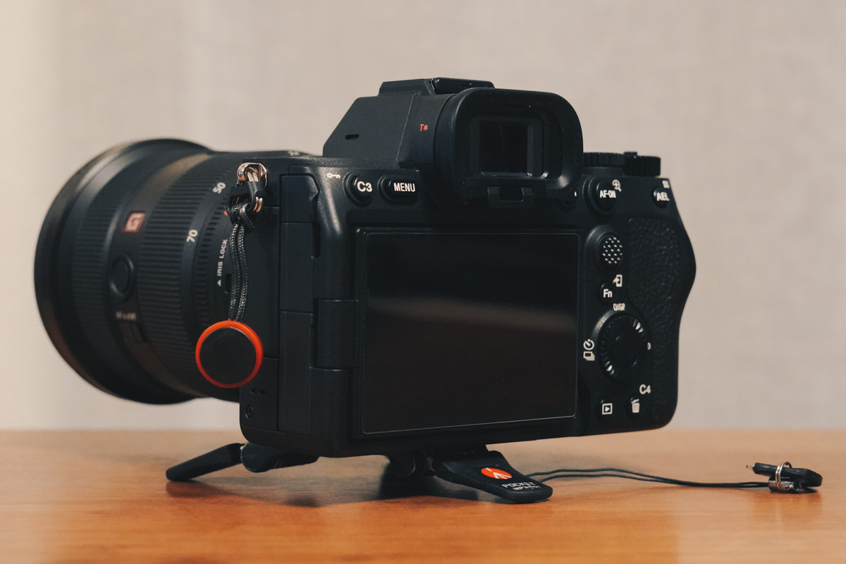 Manfrotto マンフロット ミニ三脚 POCKET L MP3-BK 楽天ビック｜Manfrotto｜マンフロット 【ミニ三脚】 POCKET三脚L