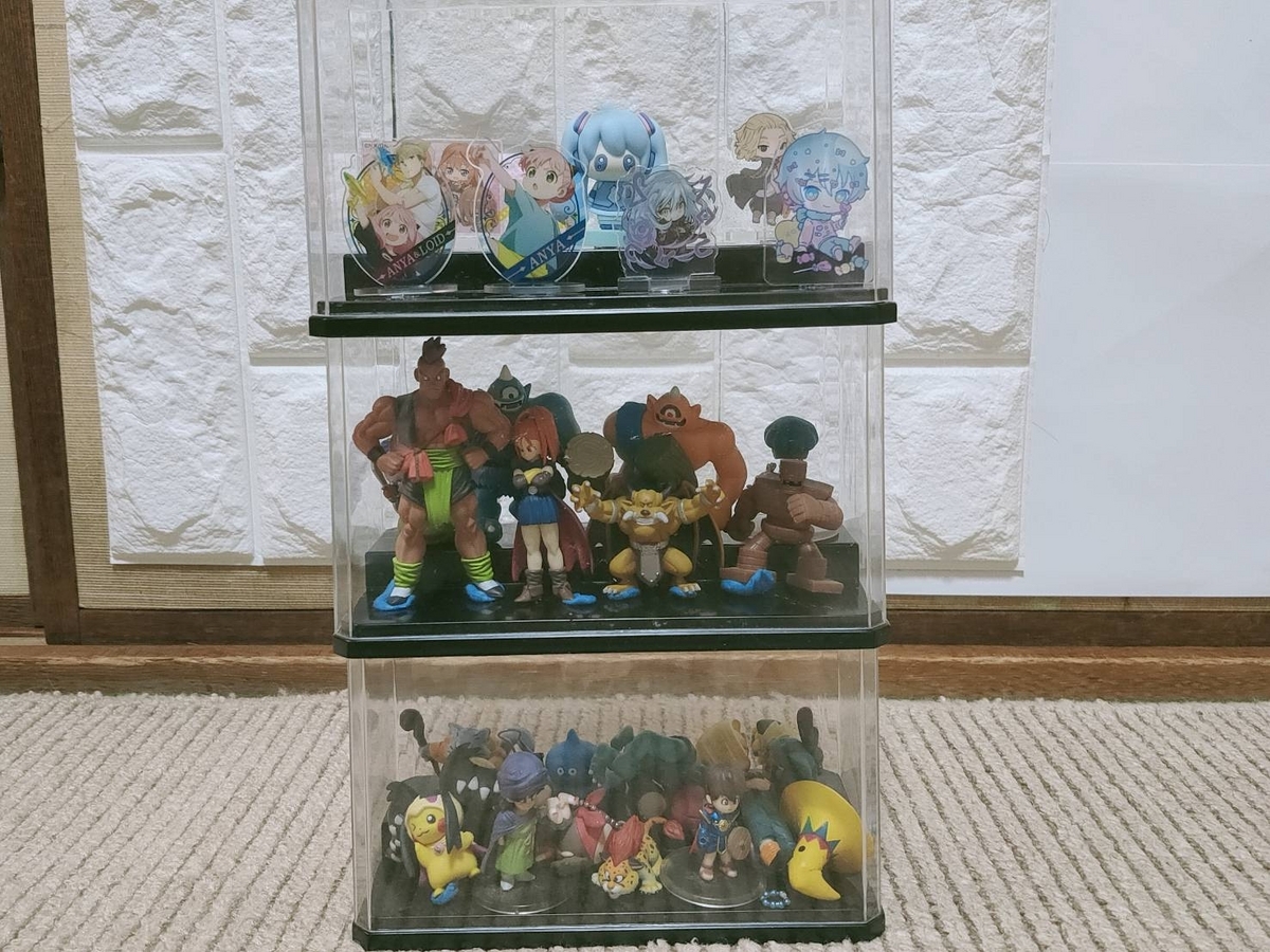 セリア】100円のディスプレイケースミニでアクスタをキレイに飾れる