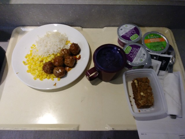 カナダ　病院食　出産