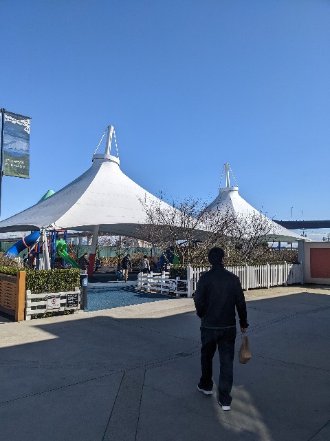 バンクーバー アウトレット