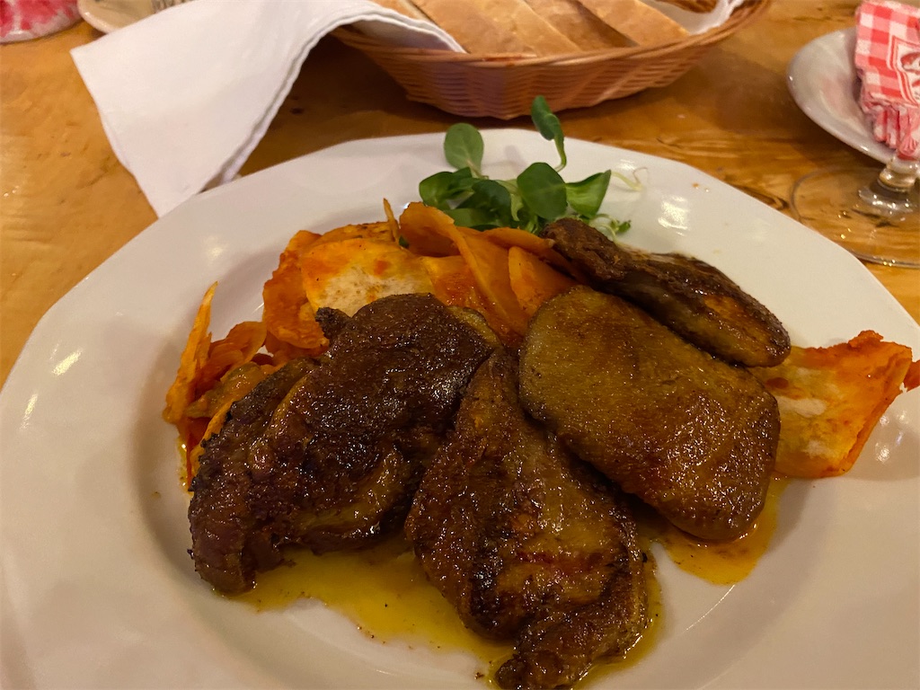 ハンガリー料理】在住者の本音おすすめ17選！グヤーシュから