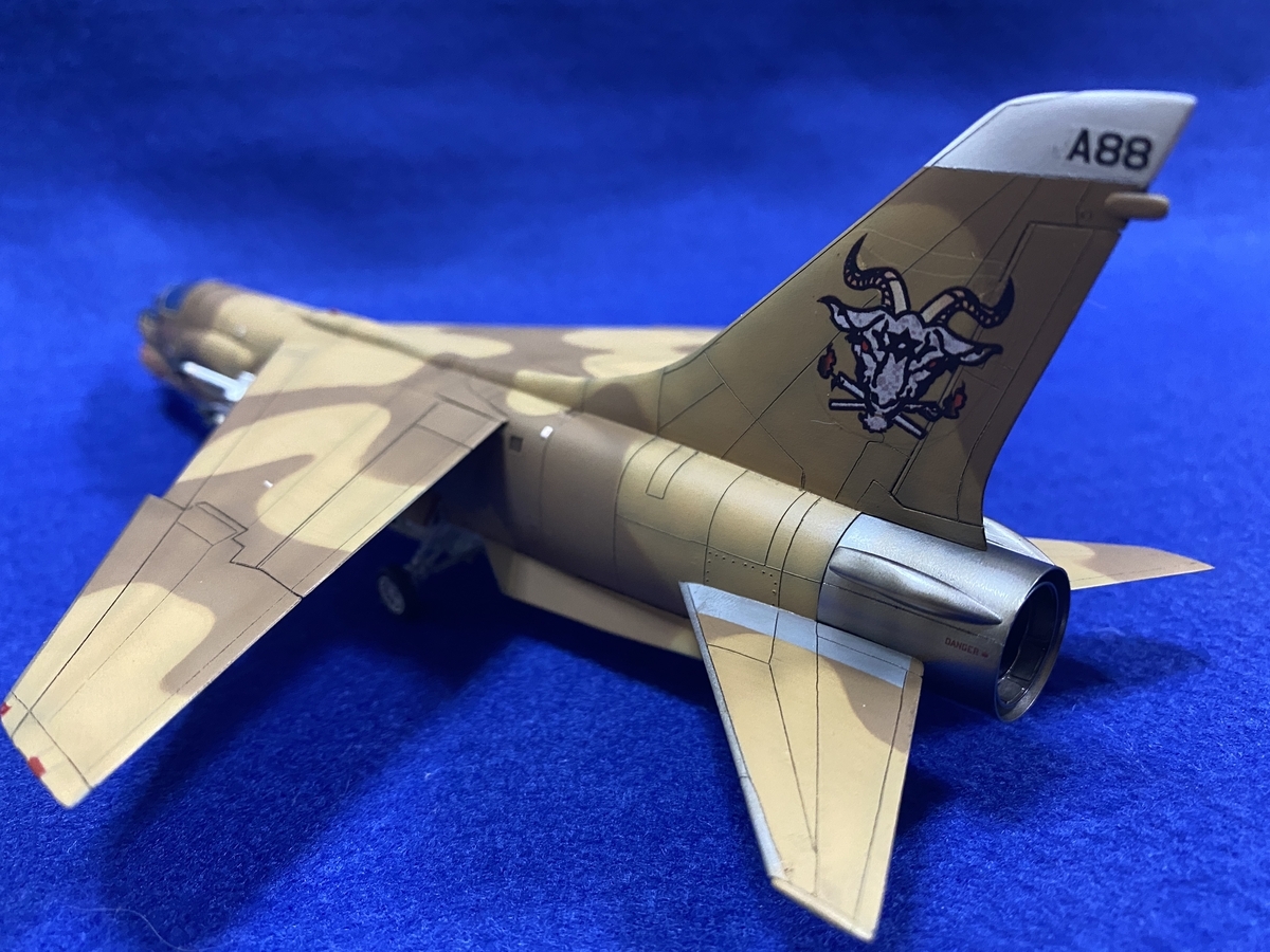 1/72 F-8E クルセイダー ボリス（ハセガワ） - エトランジェ － エリア