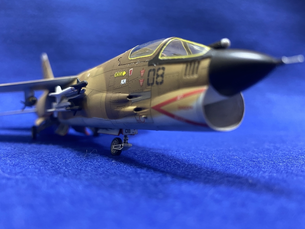 1/72 F-8E クルセイダー ボリス（ハセガワ） - エトランジェ － エリア