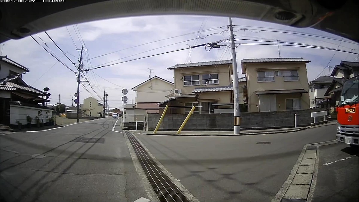 ー自宅400m圏内遭遇容疑車ー (4台遭遇。その内の2台がしっかりと、毎日の嫌がらせ容疑要件満足。) 〇遭遇順 車種 塗色 ナンバー 【走行距離】嫌がらせ容疑要件 ①軽自動車 青 〇〇〇〇〇 〇 〇〇〇〇【 50m】青塗色 ③BMW 赤 岡山336 に ・515【 200m】赤塗色