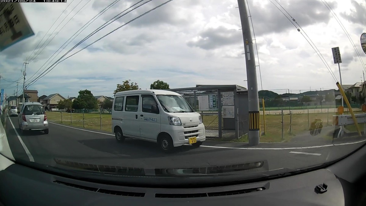☆★☆【令和3年9月24日㈮遭遇車リスト】 走行距離3000m 〇遭遇順 車種 塗色 ナンバー 遭遇地点までの走行距離(特徴&容疑) ③アルト 青系 岡山580 み 1810 50m(3台目が青) ④キャスト 黄 岡山782 か ・・23 50m(黄・2桁・連続三原色) ⑦ハイゼット 白 岡山480 た ・457 200m(3桁ナンバー)