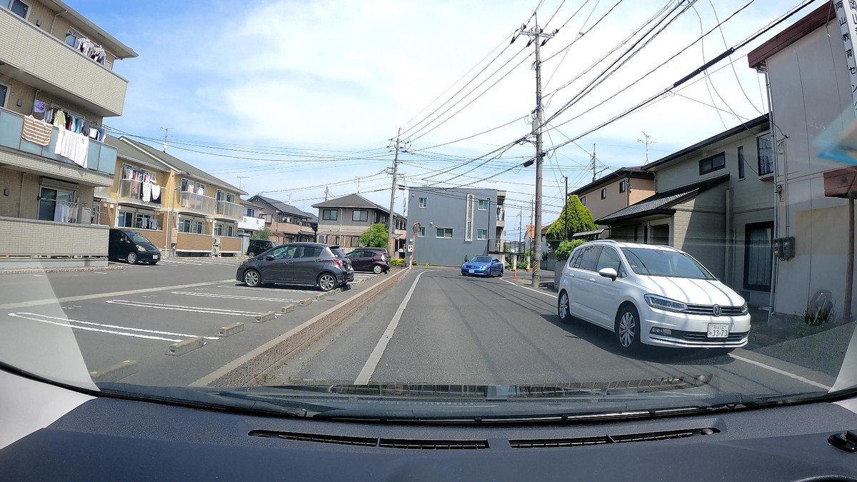 ☆★☆【令和4年5月10日㈫遭遇車リスト】 国道経由ルート、走行距離3500m 自宅 900m圏内(毎日必ず嫌がらせ容疑車が現れる圏内)の登場車総数6台。 目的地300m圏内(上記圏内に次いで嫌がらせ容疑車多発)の登場車総数NA台。 〇塗色 遭遇順 車種 ナンバー 自宅からの距離(特徴&容疑) ①白 シャラン 岡山332 ぬ 3373 70m(4桁中3桁同字ナンバー) ②青 スカイライン 岡山331 ろ ・789 80m(青塗色3桁) ④茶 ラパン 岡山581 に ・857 180m(3桁ナンバー)