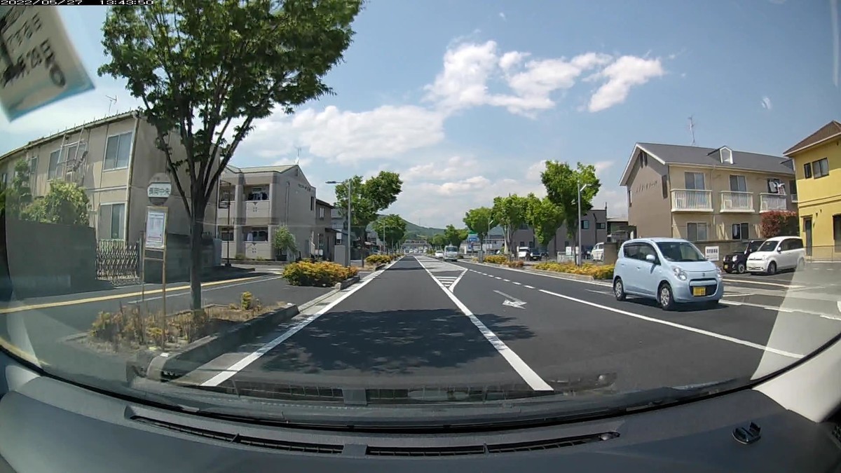 ☆★☆【令和4年5月27日㈮遭遇車リスト】 国道経由ルート、走行距離3800m 自宅 300m圏内(毎日必ず嫌がらせ容疑車が現れる圏内)の登場車総数7台。 目的地300m圏内(上記圏内に次いで嫌がらせ容疑車多発)の登場車総数7台。 〇塗色 遭遇順 車種 ナンバー 自宅からの距離(特徴&容疑) ①白 シビック 岡山830 つ ・・57 60m(2桁ナンバー) ②白 NーBOX 岡山584 す ・506 60m(3桁ナンバー) ③黒 86 徳島334 ね ・・86 70m(2桁ナンバー) ⑤白 フィット 岡山547 の ・123 70m(3桁ナンバー) ⑦白 N-ONE 岡山793 よ ・・10 310m(2桁ナンバー) ➍赤 マーチ 岡山501 は 7457 3400m(赤塗色) ➌青 アルト 倉敷583 つ 5188 3400m(青塗色)