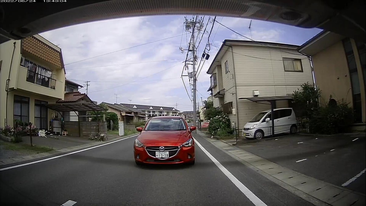 ☆★☆【令和４年６月２４日㈮遭遇車リスト】  国道経由ルート、走行距離９５００ｍ  　自宅　３００ｍ圏内（毎日必ず嫌がらせ容疑車が現れる圏内）の登場車総数４台。  　目的地４００ｍ圏内（上記圏内に次いで嫌がらせ容疑車多発）の登場車総数ＮＡ台。  〇塗色　遭遇順　車種　ナンバー　　　　　自宅からの走行距離（特徴＆容疑）  ⓪白　Ｎ－ＢＯＸ　倉敷５８３　せ　１２３４　　　０ｍ（等差数列ナンバー）  ①白　ノア　　　　岡山３５１　と　・１１７　　５０ｍ（３桁ナンバー）  ②赤　マツダ　　　岡山５３０　め　１３３８　２５０ｍ（赤塗色）