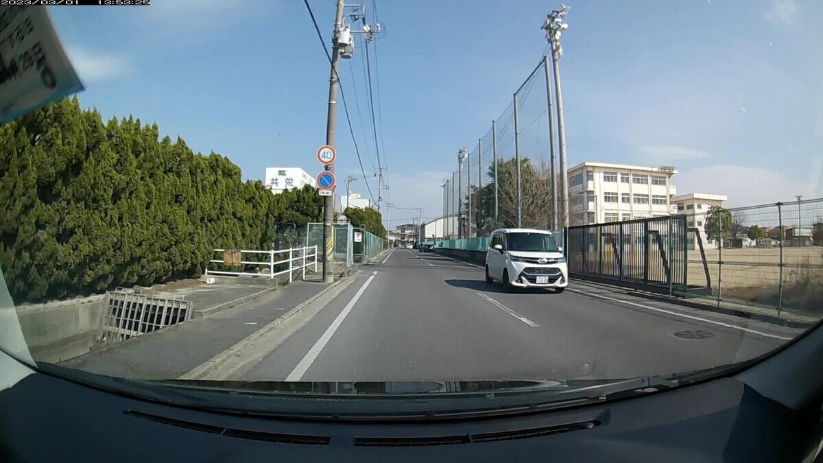 ☆★☆【令和５年３月１日㈬遭遇車リスト】  国道経由仕事場町内縦貫ルート３７００ｍ。  【出発地１０００ｍ圏内】遭遇総数６台  中途半端な状況も、とりあえず半数が容疑要件満足車。  ③１７２９㊈、④３５３７【九】、➅赤。  ③白　タント　　　　　岡山５８３　む　１７２９　　　７０ｍ（㊈）  ④黒　スペーシアカス　岡山５８３　て　３５３７　　　９０ｍ（【九】）  ➅赤　シビック　　　　岡山５３０　さ　５５３９　　２５０ｍ（赤塗色）     【目的地１０００ｍ圏内】遭遇総数８台  最後から３台目が「死にナンバー」も、状況は微妙。  ➑・・・７、➐２３４５、➍・５６８、➌・１３９、➋・４２０。  ➑白　アルファード　　岡山３６０　た　・・・７　２５００ｍ（１桁ナンバー）  ➐緑　ギガ　　　　　　岡山１３０　く　２３４５　２７００ｍ（等差数列＆㊈）  ➎白　プリウス　　　　岡山３３８　な　・５６８　３２００ｍ（３桁ナンバー）  ➍白　タンク　　　　　岡山５０２　つ　・１３９　３３００ｍ（３桁２連続）  ➌白　シャトル　　　　岡山５３２　ゆ　・４２０　３４００ｍ（３桁３連続＆死に）  　※終盤の３桁３連続など、不自然と言えば不自然。