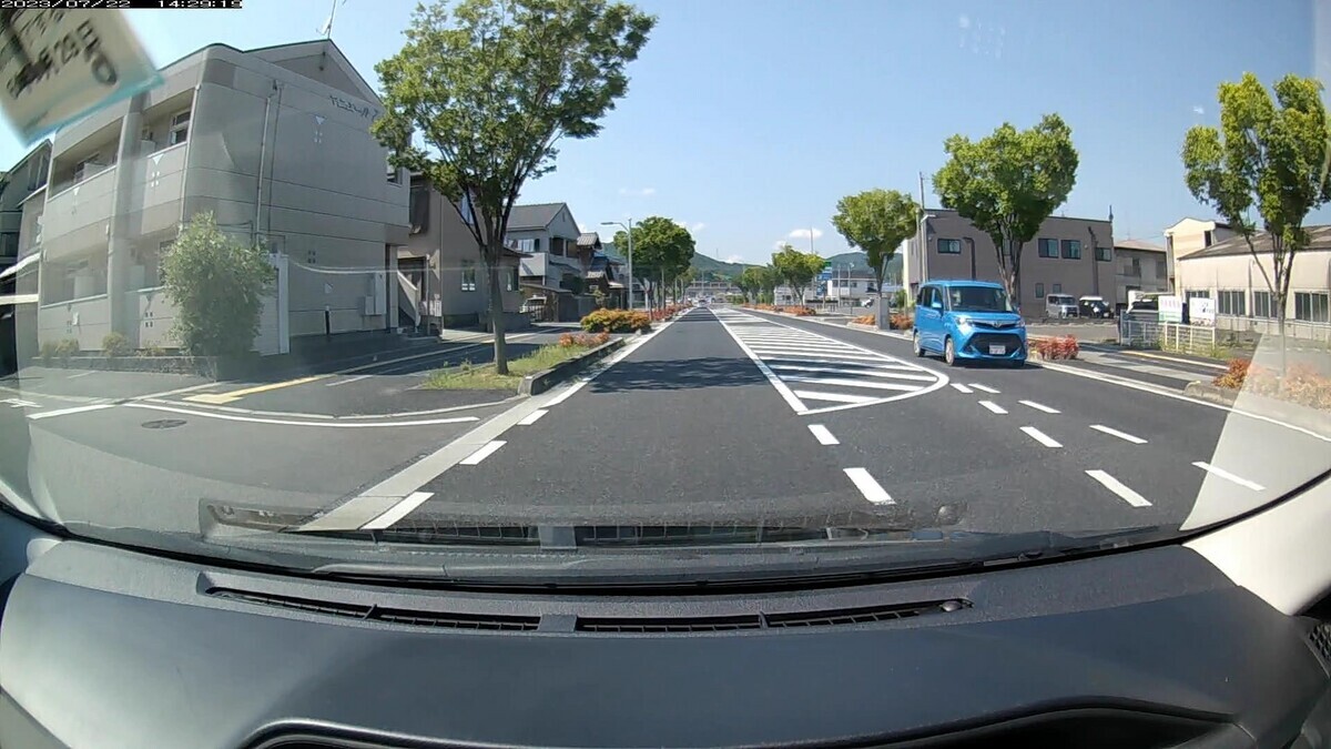 ２２日㈯　自宅町内縦断・国道経由ルート走行５０００ｍ。  　最初５台中４台と最後２台の遭遇車が毎日の嫌がらせ容疑要件を満足するお約束。  ①・・・２、③青、④・・７７、➄９１６２【九】、➋８８８８、➊青・６１６。  ①白　プリウス　　　　岡山３４３　は　・・・２　　２００ｍ（１桁）　  ③青　パレット　　　　岡山５８１　ぬ　８８１４　　２５０ｍ（青）  ④黒　Ｎ－ＢＯＸ　　　岡山７９８　か　・・７７　　４５０ｍ（２桁）  ➄銀　フィット　　　　岡山５０２　す　９１６２　　５５０ｍ（【九】）  ➋白　キャスト　　　　岡山５８３　ふ　８８８８　３３８０ｍ（【四全】）  ➊青　タンク　　　　　岡山５３５　ら　・６１６　３４５０ｍ（青＆３桁）