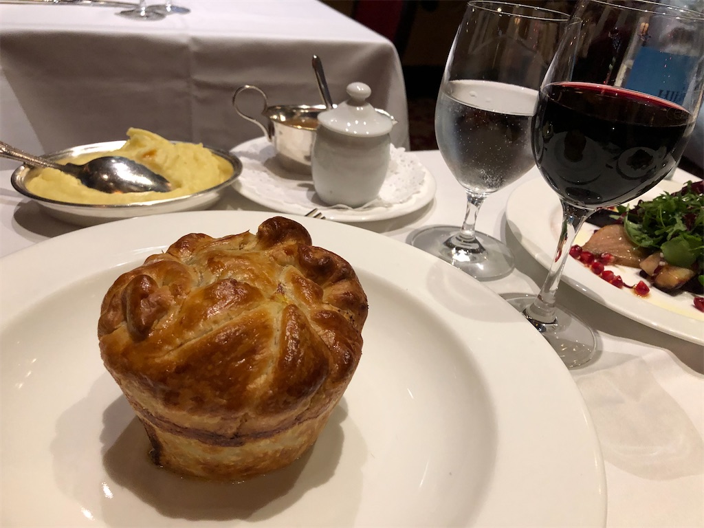 f:id:AsLondonaspossible:20220201073031j:image f:id:AsLondonaspossible:20220201073031j:image