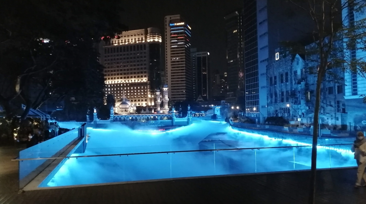 マスジット・ジャメ（Masjid Jamek）夜