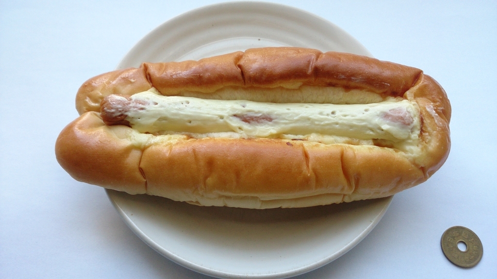 まるごとソーセージ ヤマザキ 山崎製パン を食べました ゆる食レビュー71 スシノフ根市のアジア横丁カジノ旅
