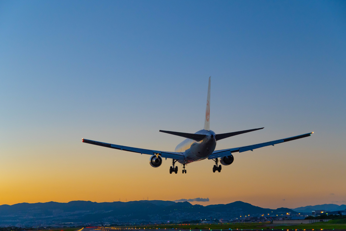 マジックワーでの飛行機撮影 . 千里川土手 - Astechno の
