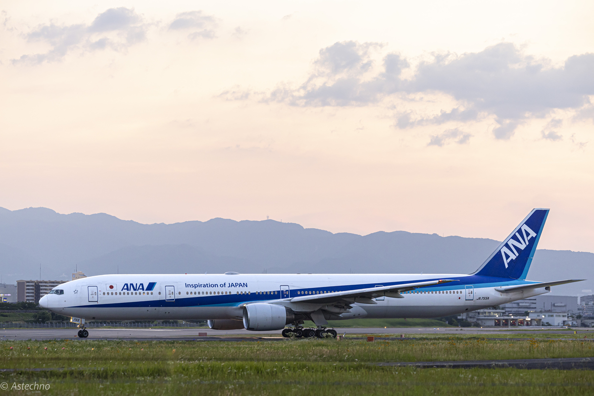 航空機・ヘリコプター ANA B777-200ER JA712A Star Alliance 航空機・ヘリコプター ANA B777-200ER JA712A Star Alliance