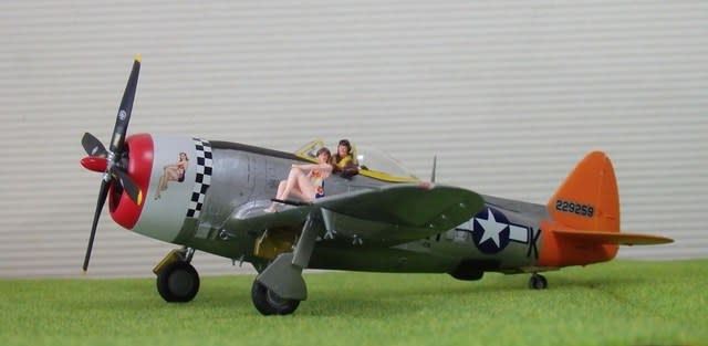 タミヤ 1/72 P-47サンダーボルト バブルトップ（19）プラス ”Helen