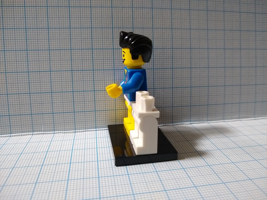 LEGO ミニフィグ 僕のズボンはどこ男の画像