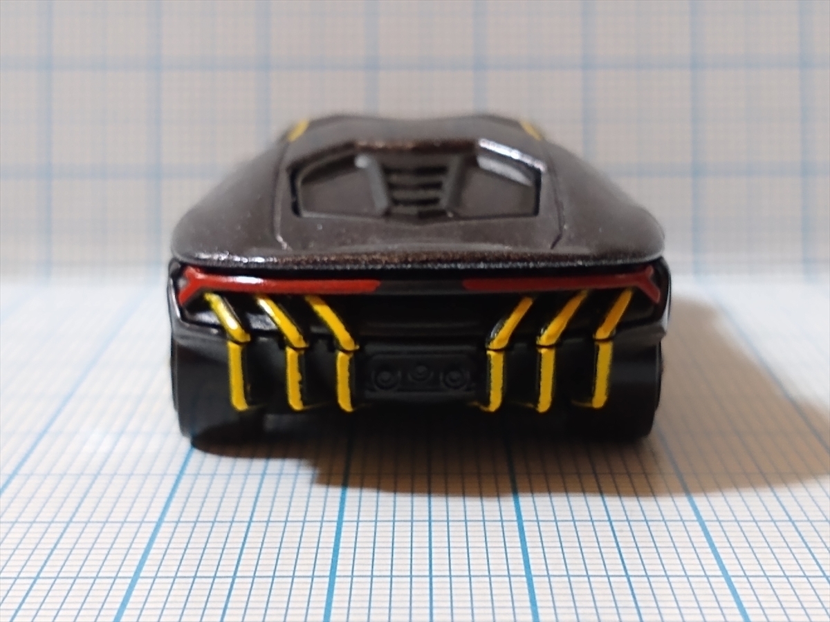 トミカ No.81 ランボルギーニ チェンテナリオの画像２