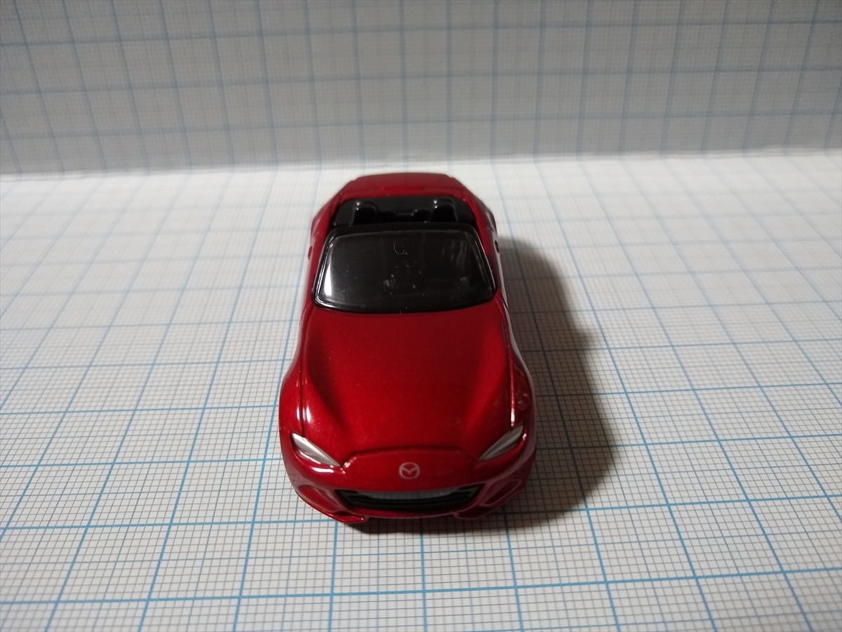 トミカ No.26 マツダ ロードスターの画像３