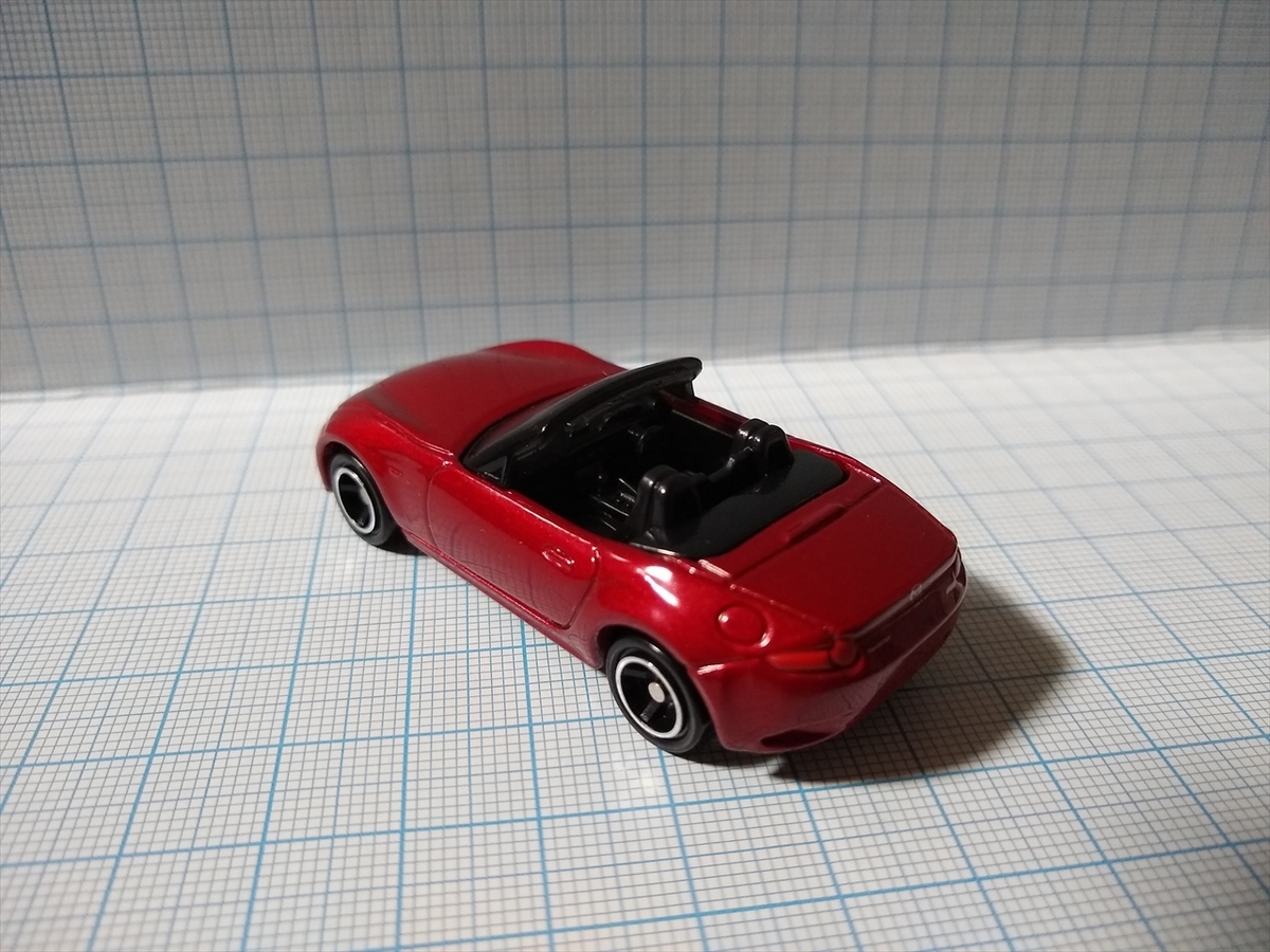トミカ No.26 マツダ ロードスターの画像４