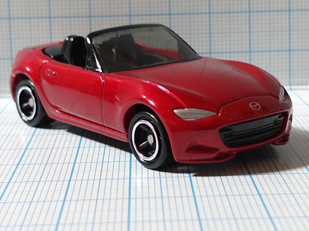 トミカ No.26 マツダ ロードスターの画像５
