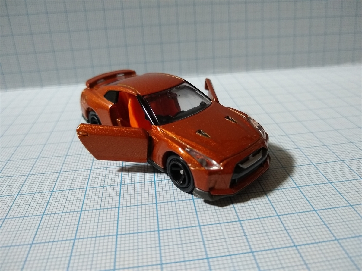 トミカ No.23 日産 GT-Rの画像２