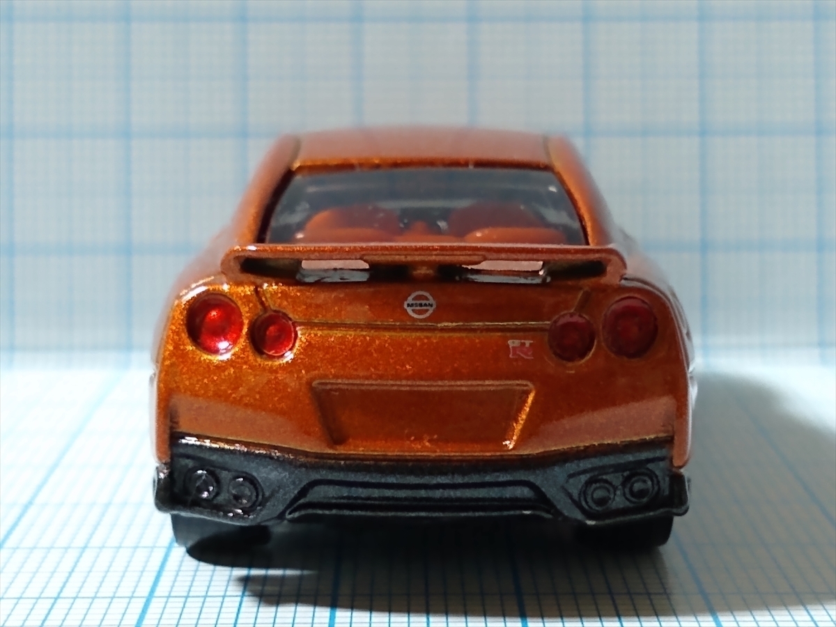 トミカ No.23 日産 GT-Rの画像２