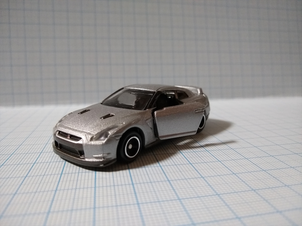 トミカ No.94 日産 GT-Rの画像３
