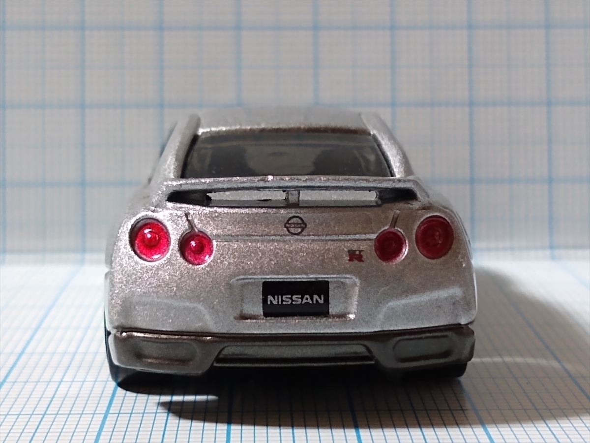 Amazon | トミカ №094 日産 GT-R (箱) | ミニカー・ダイキャスト