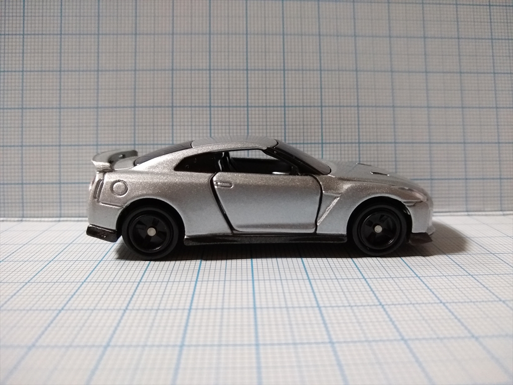トミカ No.23 日産 GT-R（初回特別仕様）の画像３