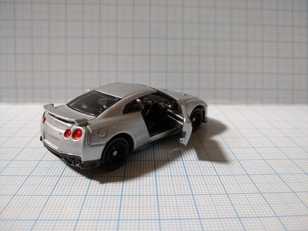 トミカ No.23 日産 GT-R（初回特別仕様）の画像３