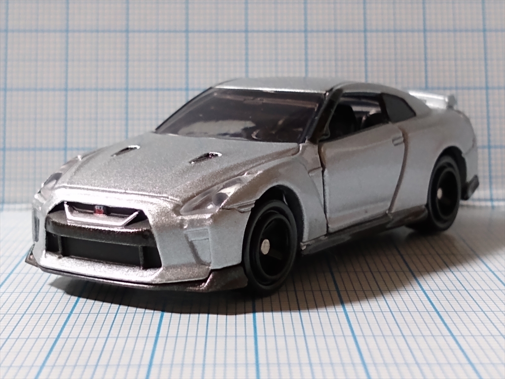 トミカ No.23 日産 GT-R（初回特別仕様）の画像３