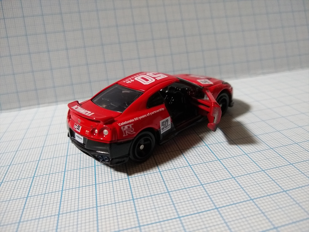 日産 GT-R トミカ50周年記念仕様 designed by NISSANの画像１