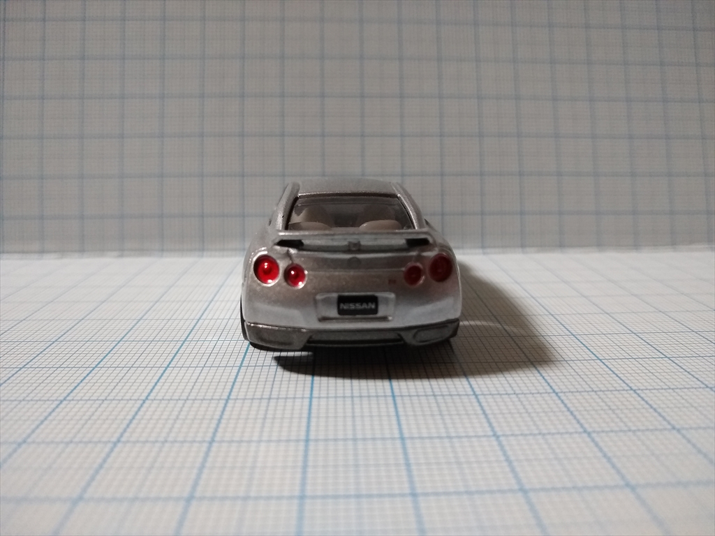 トミカ 日産 GT-R(シルバー) 日産工場見学記念の画像４