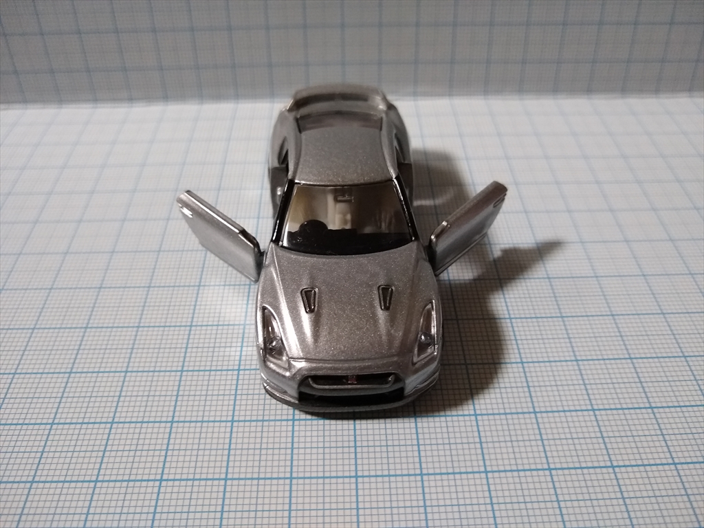 トミカ 日産 GT-R(シルバー) 日産工場見学記念の画像４