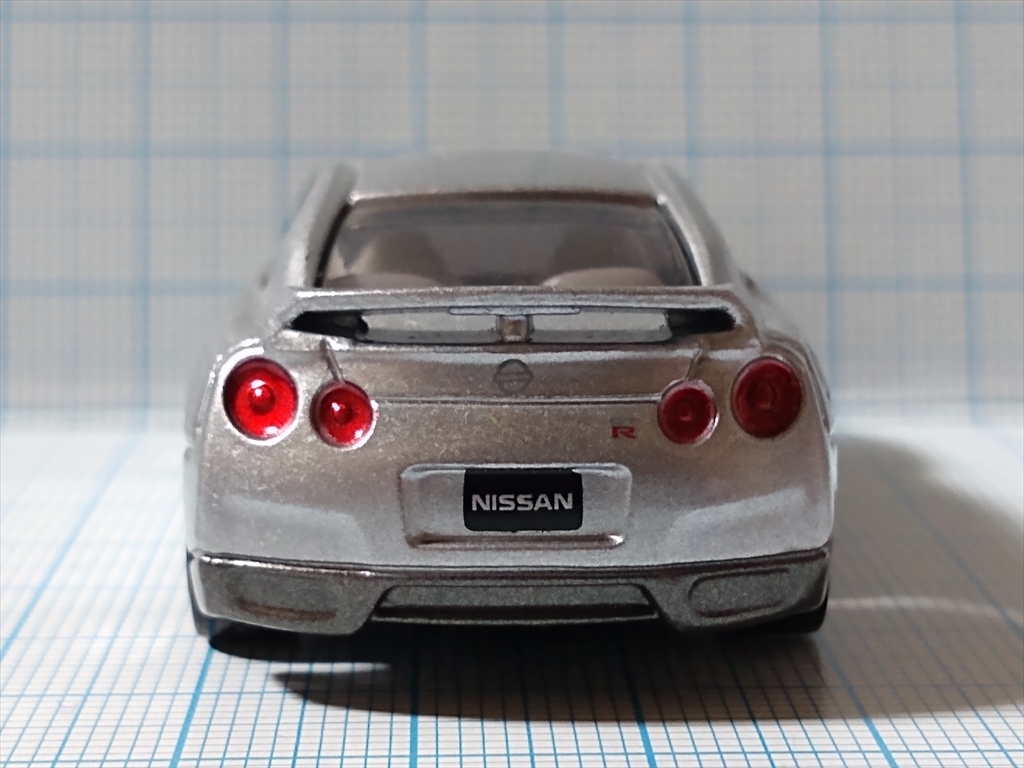 トミカ 日産 GT-R(シルバー) 日産工場見学記念の画像２