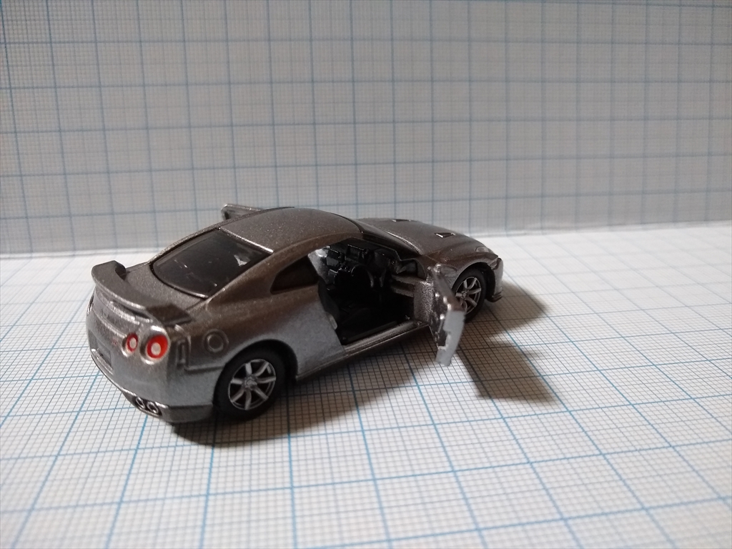 トミカ リミテッド 0099 日産 GT-Rの画像１
