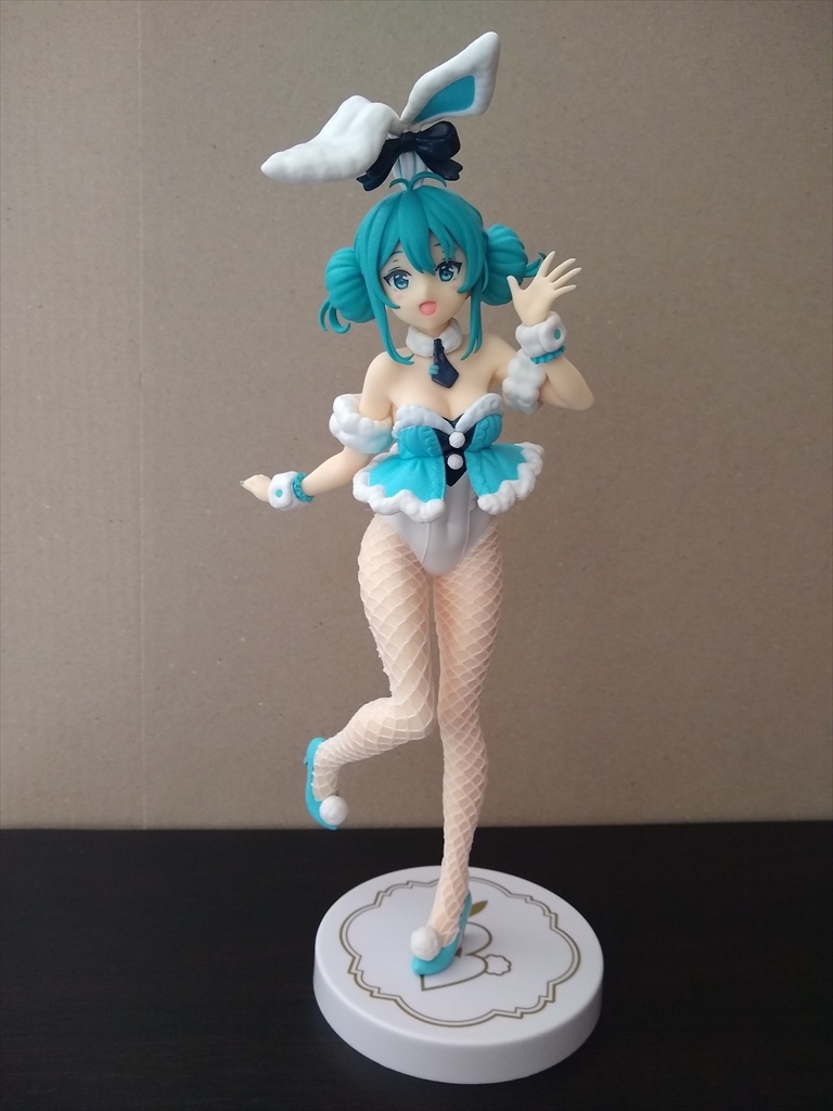 BiCute Bunnies Figure 初音ミク 白うさぎver.の画像１