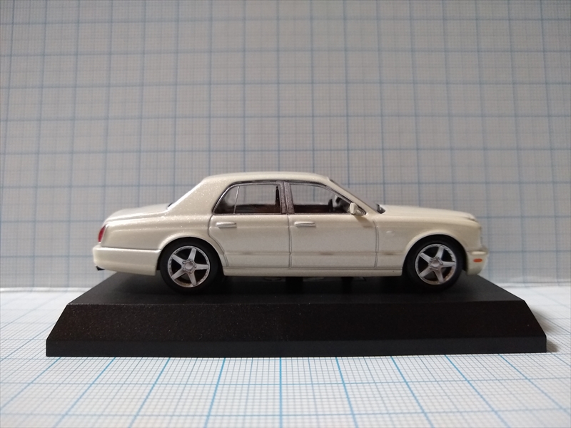 ベントレー ミニカーコレクション BENTLEY ARNAGE Tの画像３
