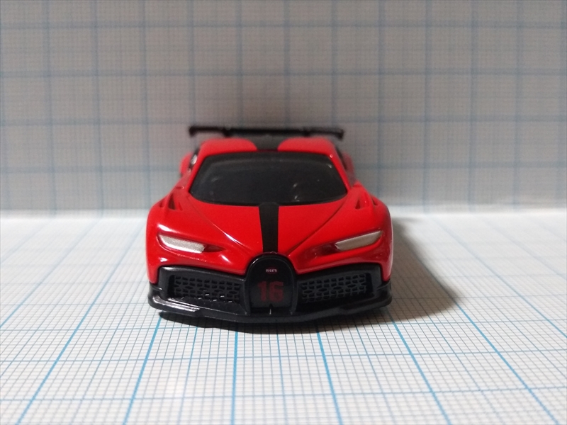 トミカ No.37 ブガッティ シロン ピュアスポーツ（初回特別仕様）の画像１